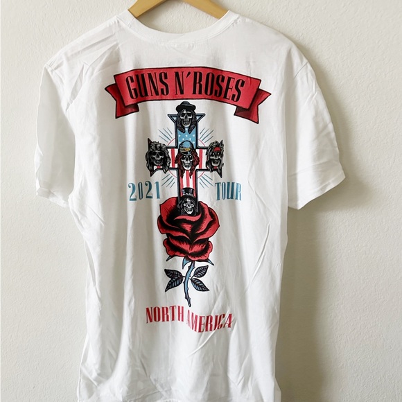 NEW Guns N’ Roses Graphic Tee - Picture 3 of 6